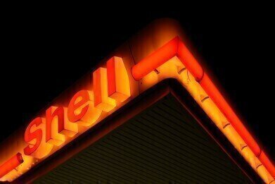 How Will Shell’s Profit Plummet Affect the Oil Industry?