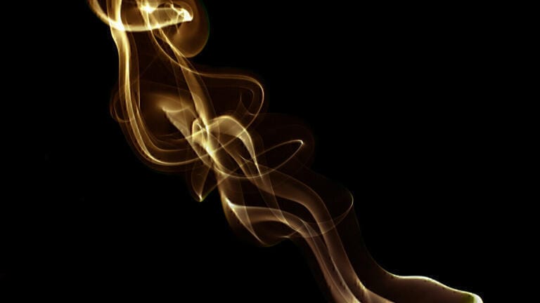 Nitrogen Oxides Measurements in Hydrocarbon Gases