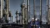 Controlling corrosion: A new method to measure the TAN in crude oil and refinery distillation fractions