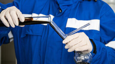 Meeting Government Standards in Blended Fuel Using Vapor Pressure Testing Methods