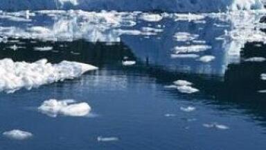 Arctic plan questioned after floating oil rig sinks