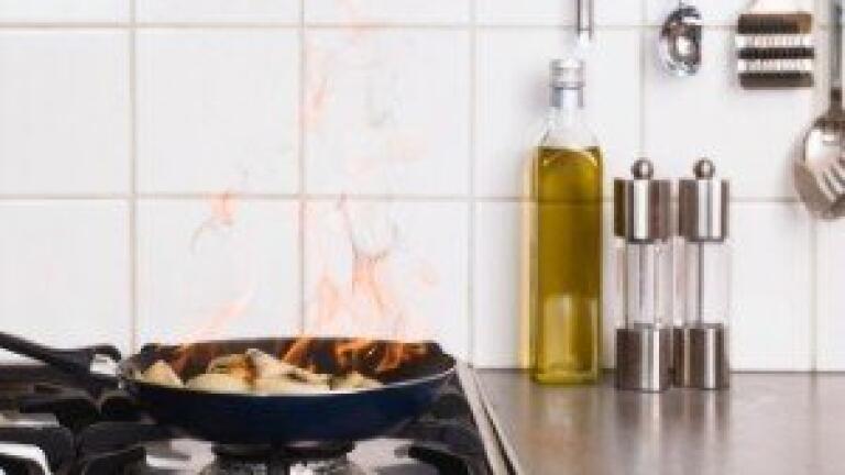 New biofuel scheme takes cooking oil to produce carbon-neutral electricity