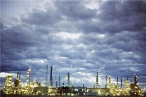 Israel's Oil Refineries to face criminal enquiry over emissions