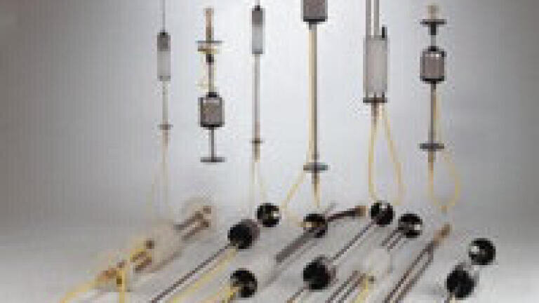 Geotech skimmers rise and fall with the product while air-driven bladder pumps extract contaminant