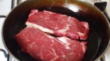 Carbon tax may be put on meat to reduce emissions