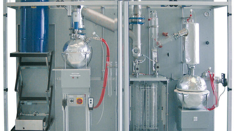 Fully Computer Controlled Distillation System according to ASTM D-5236 with High Vacuum Extension for Operation up to 620° - 650°C AET