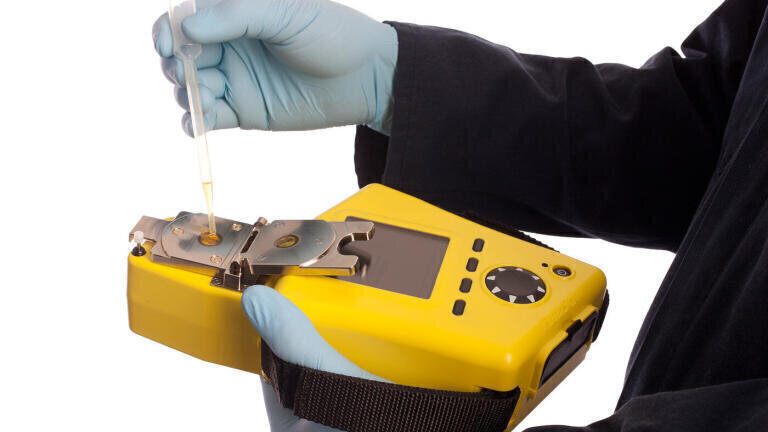 U.S. Patent on Flip-Top Sample Head For Spectroscopic Analysers