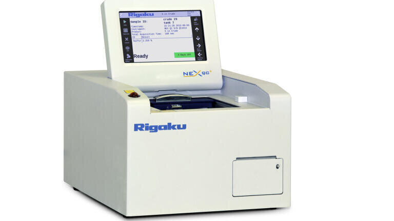 Analysis of Sulphur and Chlorine in Crude Oil by EDXRF