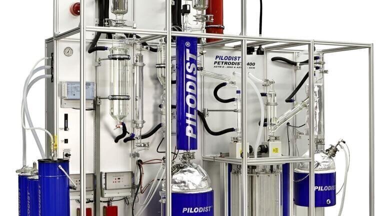 New Generation of Combined Automatic Crude Oil Distillation System