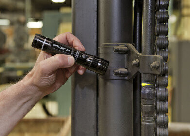UV LED Leak Detection Flashlight Easily Spots All Industrial Fluid Leaks!
