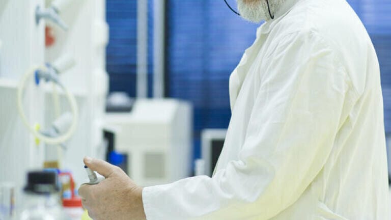 Pros and Cons of Atomic Absorption Spectroscopy