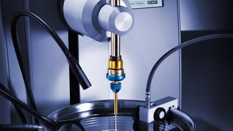 Penetration Measurements of Bitumen and Wax with Automatic Surface Detection System