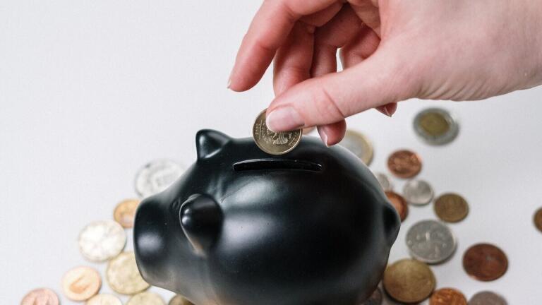 Why Are Oil Prices Dropping?