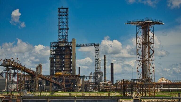 Why is Moody so Moody about Low Oil Prices?