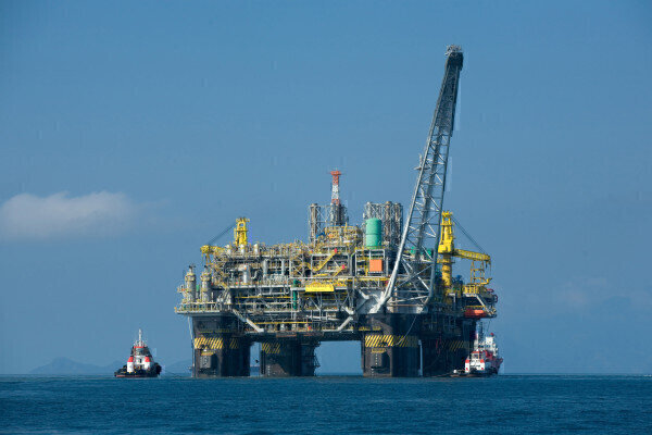Can you text from oil rig?