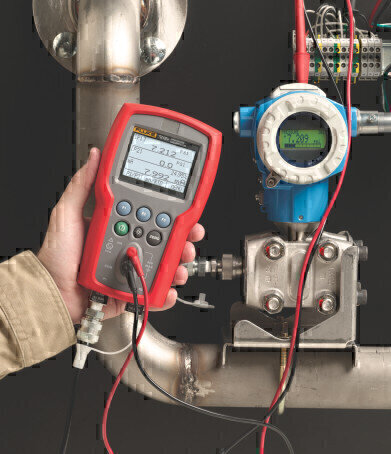 New Dual-Range Pressure Calibrator for Gas Custody Transfer Measurements in Intrinsically Safe Environments
