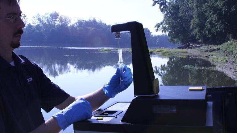 Mobile GC/MS Detects VOCs in Water Using Portable, 3-Pound Purge & Trap