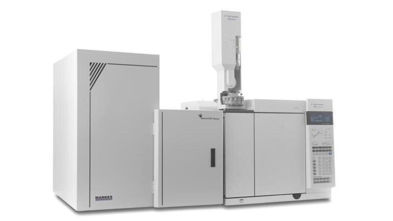 New Paper in Analytical Chemistry: Select TOF Spectrometer Unravels the Composition of Complex Motor Oils