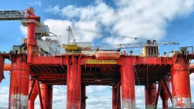 How Are Deep-Water Oil Rigs Changing? 