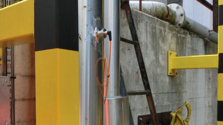 Ultrasonic Level Switch USG 20 Used for Unloading Fuel for Maritime Vessels