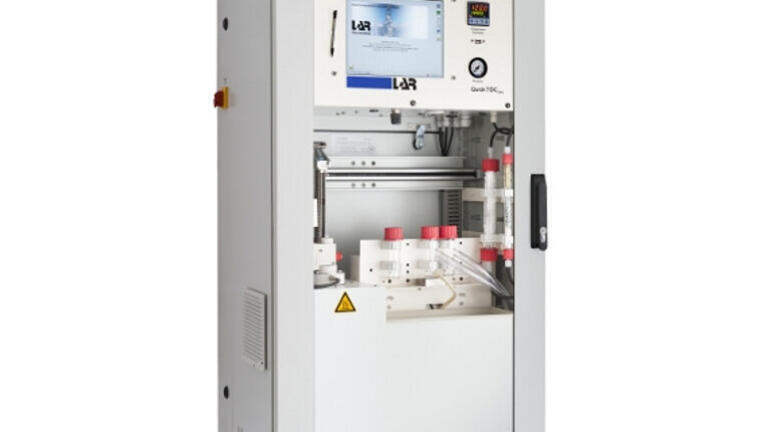 Custom-fitted TOC process analyser