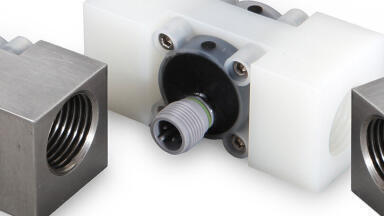 Measuring flow of low viscosity fluids