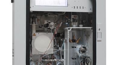 Monitoring of liquid matrices by gas chromatography using a simplified and enhanced headspace sampling system