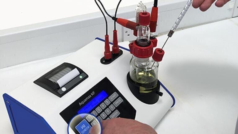 Measuring ppm water in petroleum products using Aquamax KF