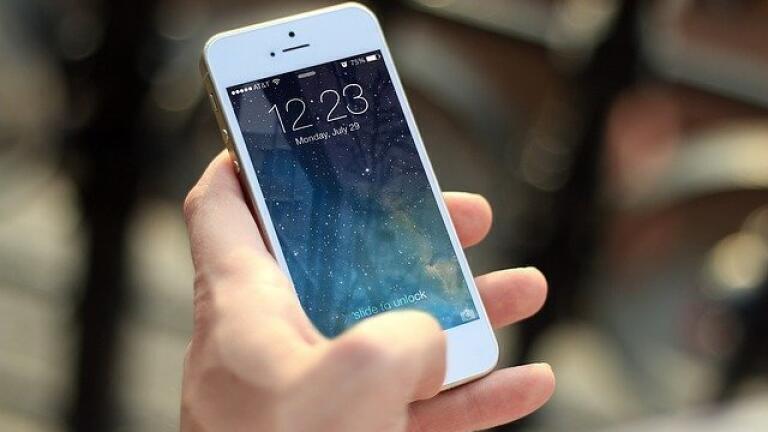 How Could Apple's Mobility Trends Help Oil Companies?