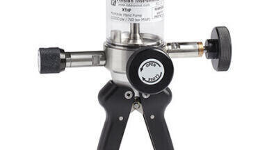 10,000 psi / 70 MPa Hydraulic hand pump for calibration and testing at oilfield applications