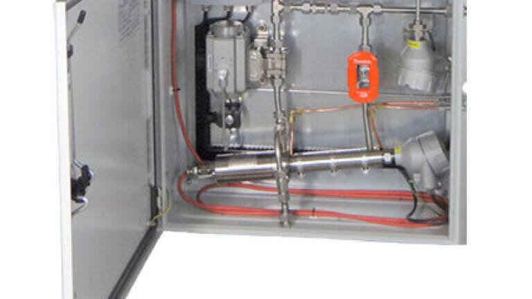Solutions for monitoring viscosity at reference temperature in the oil and gas industry