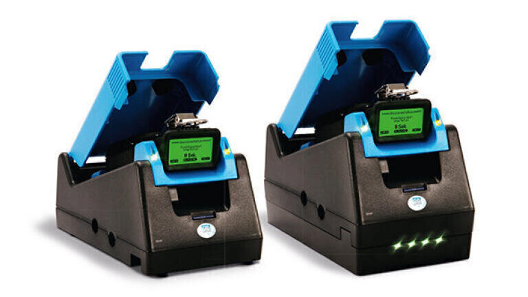 Docking stations ensure rapid and reliable daily bump tests for portable gas detectors