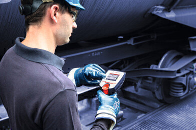 The only intrinsically safe hand-held density meter for the petroleum market
