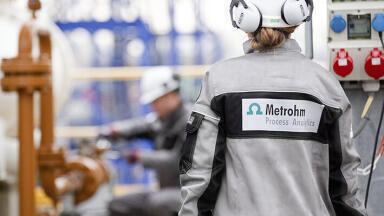 Process analysis with laboratory precision for the petroleum, petrochemical chemical and refining sectors