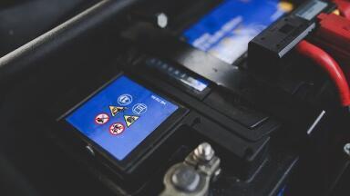 What is the Temperature Range for Batteries?