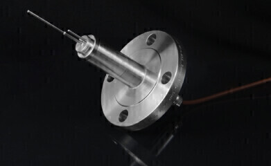 New, versatile and innovative viscometer - directly mountable on small, flanged nozzles