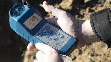 Analysing water quality without the trouble and cost of laboratory technology