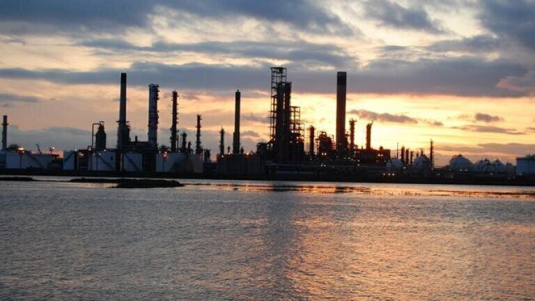Is the petrochemical sector moving towards full separation from fossil fuels?
