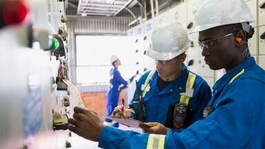 South African refinery standardises on cutting-edge connected gas detection technology to protect nearly 1,000 workers