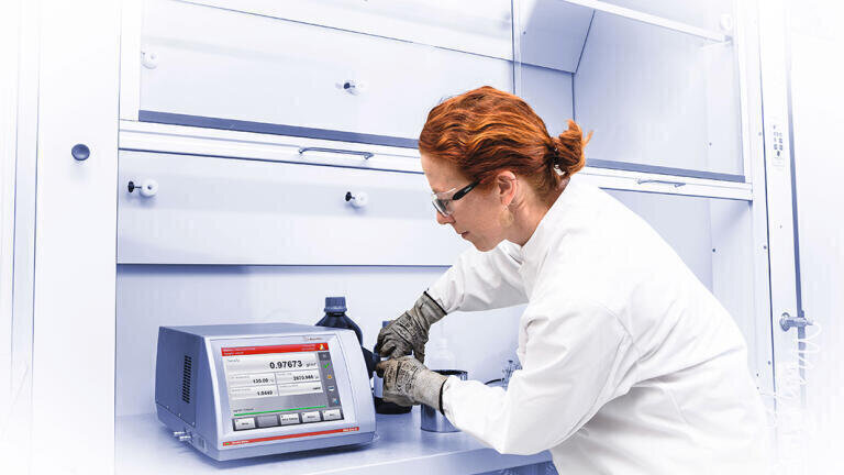 High-Precision Density Measurement Up to 500 bar