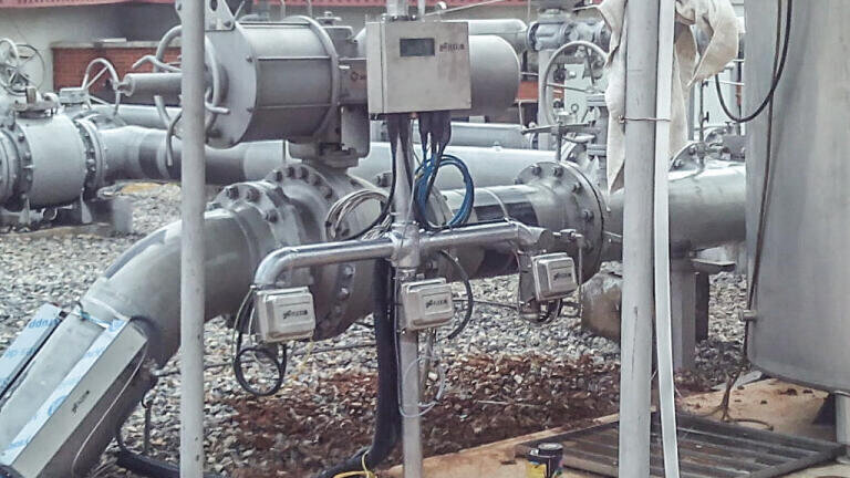 Enhancing petrochemical flow monitoring with clamp-on ultrasonic technology