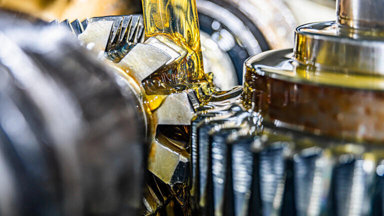 Measuring Oil in Wax using MQC+